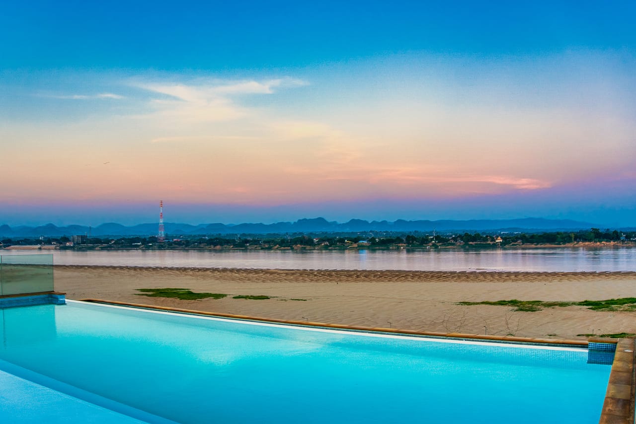 Nakhon Phanom 27